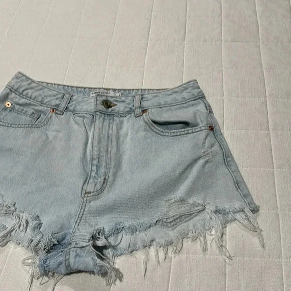 Garage Shorts - Picture 2 of 10